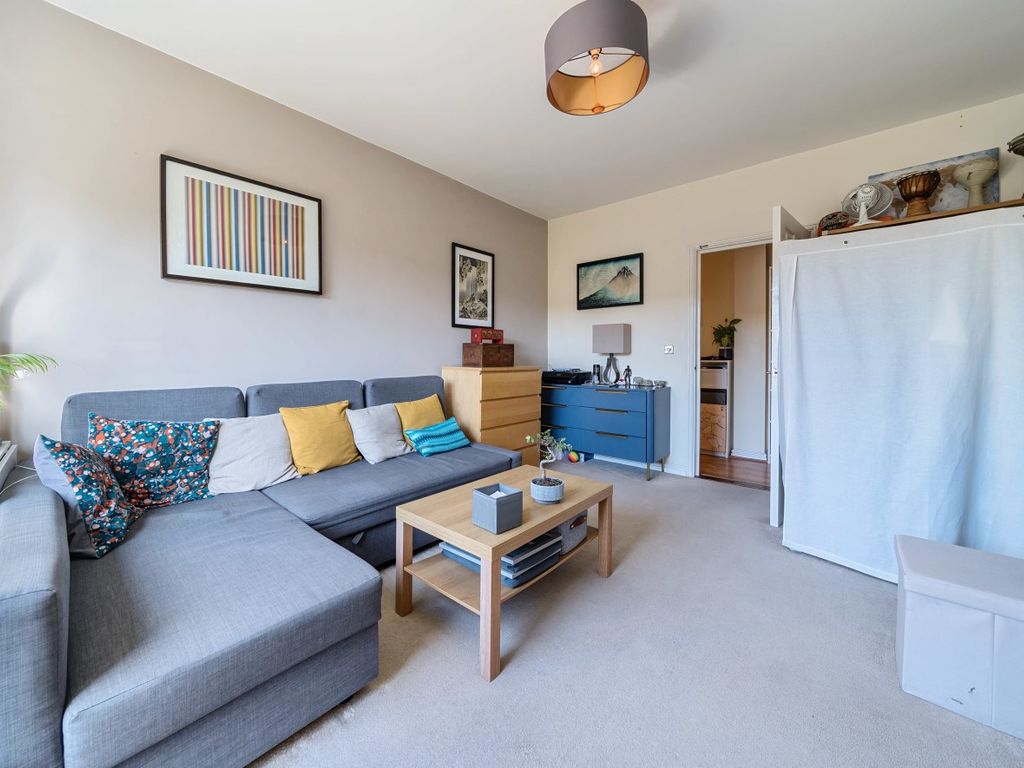 1 bed flat for sale in Charlotte Court, Invermead Close, London W6, £148,750