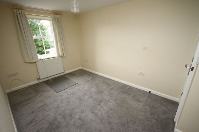 2 bed flat for sale in Bridge Street, Llanrwst LL26, £220,000