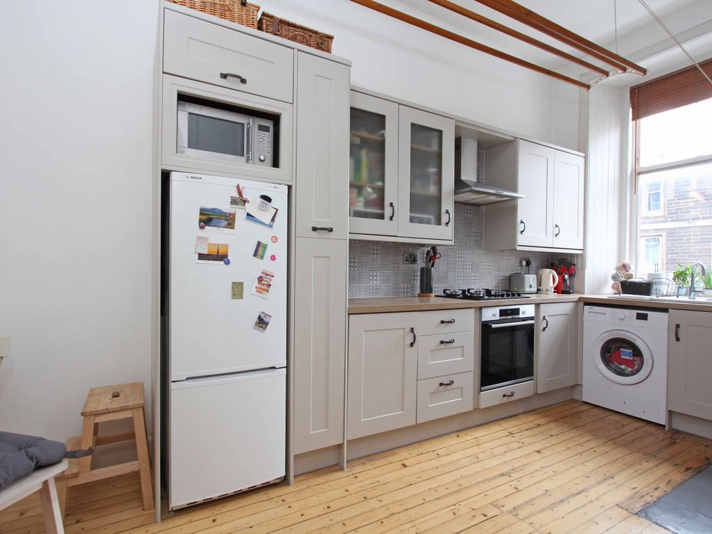 1 bed flat for sale in St. Peters Place, Edinburgh EH3, £230,000