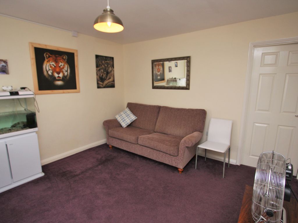 1 bed flat for sale in The Goffs, Eastbourne BN21, £199,950