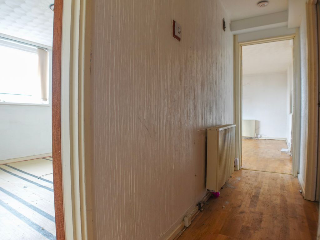 1 bed flat for sale in Lichfield Street, Tamworth B79, £90,000