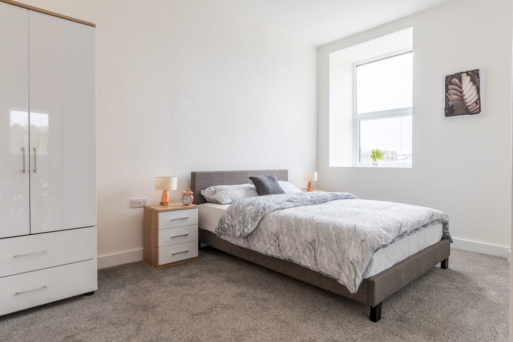 1 bed flat for sale in Ash Tree Garth, Leeds LS9, £185,000