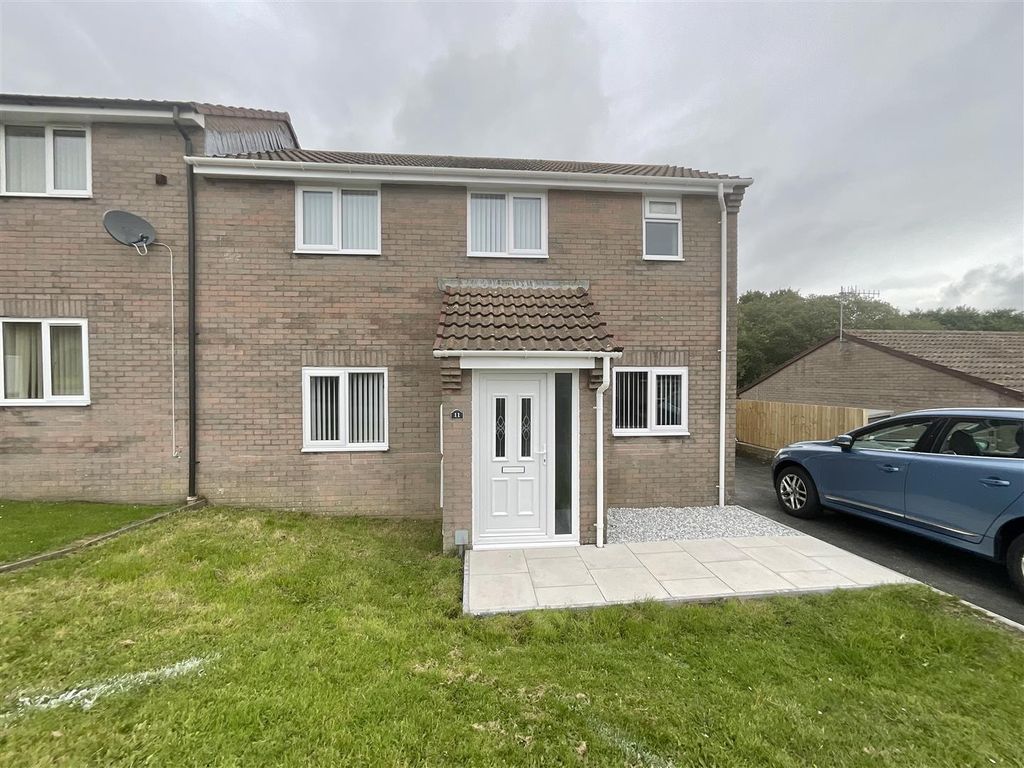 3 bed semi-detached house for sale in Heol Plas Isaf, Llangennech, Llanelli SA14, £174,995
