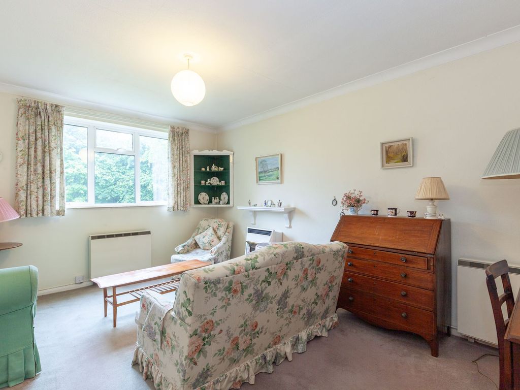 1 bed flat for sale in Millway Close, Oxford OX2, £210,000