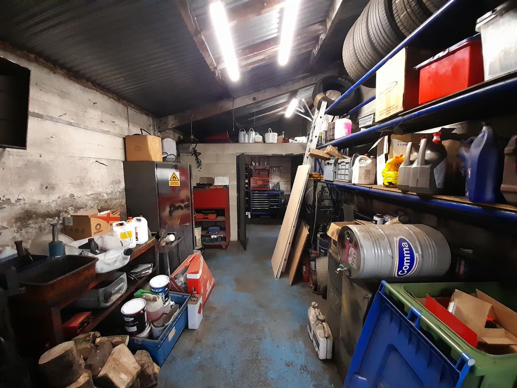 Commercial property for sale in Vehicle Repairs & Mot HG4, Kirkby Malzeard, North Yorkshire, £400,000