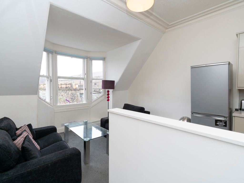 3 bed flat for sale in Whitehall Street, Dundee DD1, £160,000