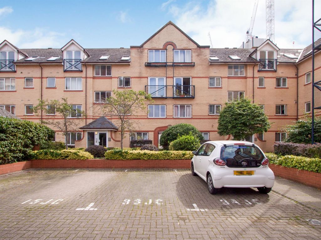 1 bed flat for sale in Ferry Street, Redcliffe, Bristol BS1, £230,000