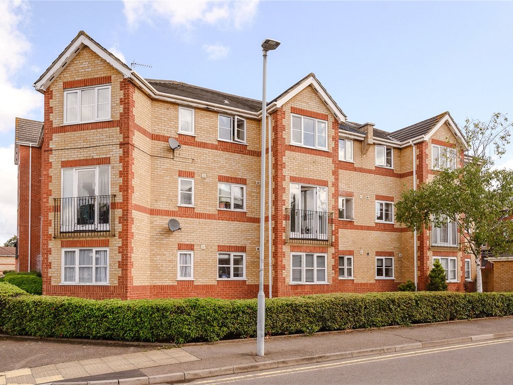 1 bed flat for sale in Winery Lane, Kingston Upon Thames KT1, £250,000