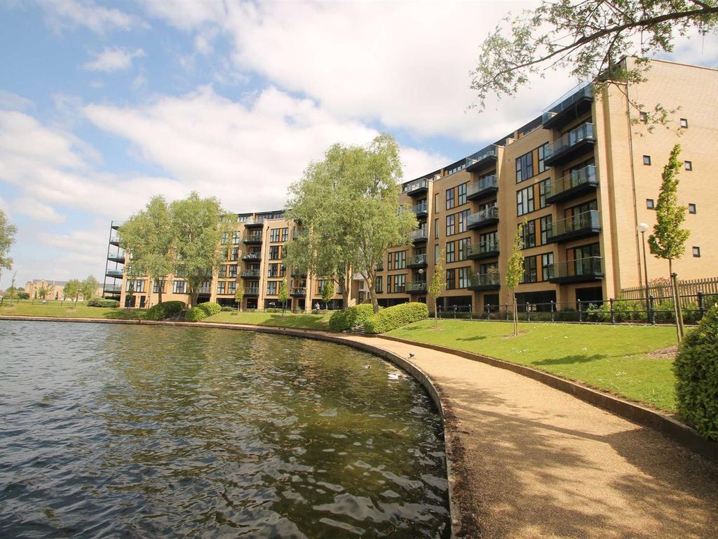 2 bed flat for sale in Felstead, Caldecotte, Milton Keynes MK7, £250,000