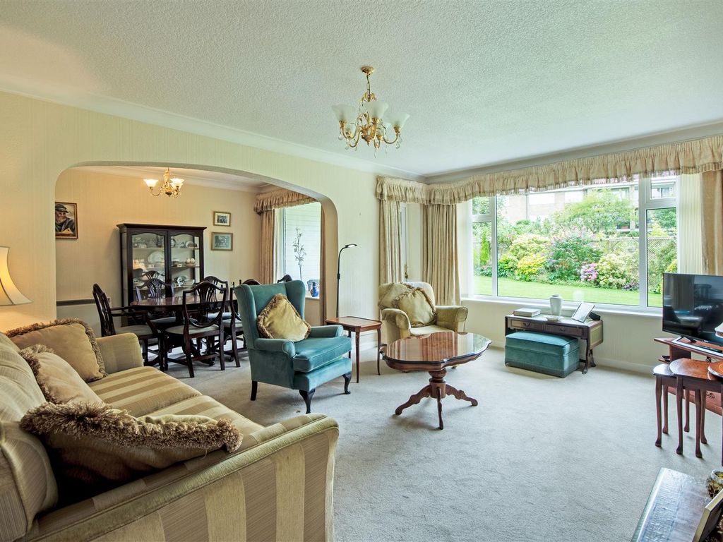 2 bed flat for sale in Vesey Close, Four Oaks, Sutton Coldfield B74, £250,000