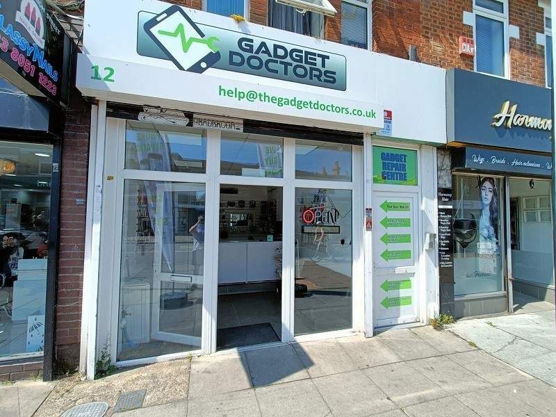 Retail premises for sale in Southampton, England, United Kingdom SO15, £19,999