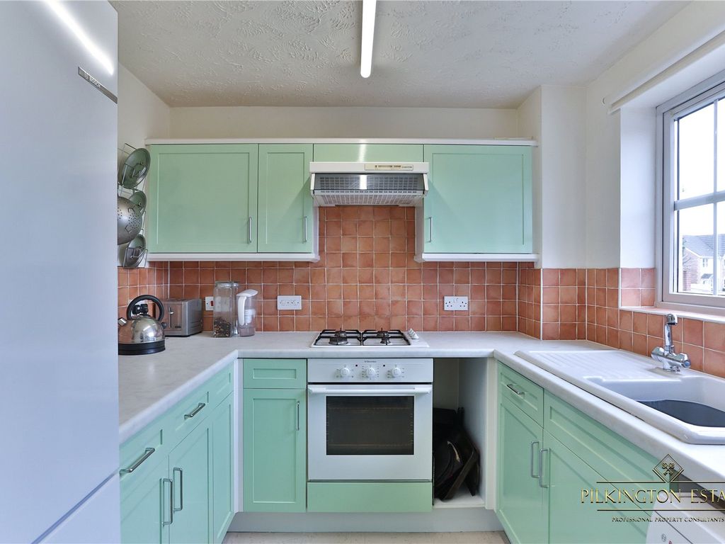 2 bed terraced house for sale in Celandine Gardens, Plymouth, Devon PL7, £180,000