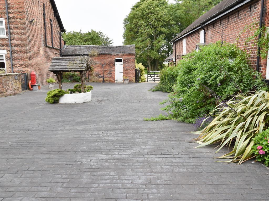 2 bed barn conversion for sale in Caverswall Lane, Longton, Stoke-On-Trent ST3, £299,950