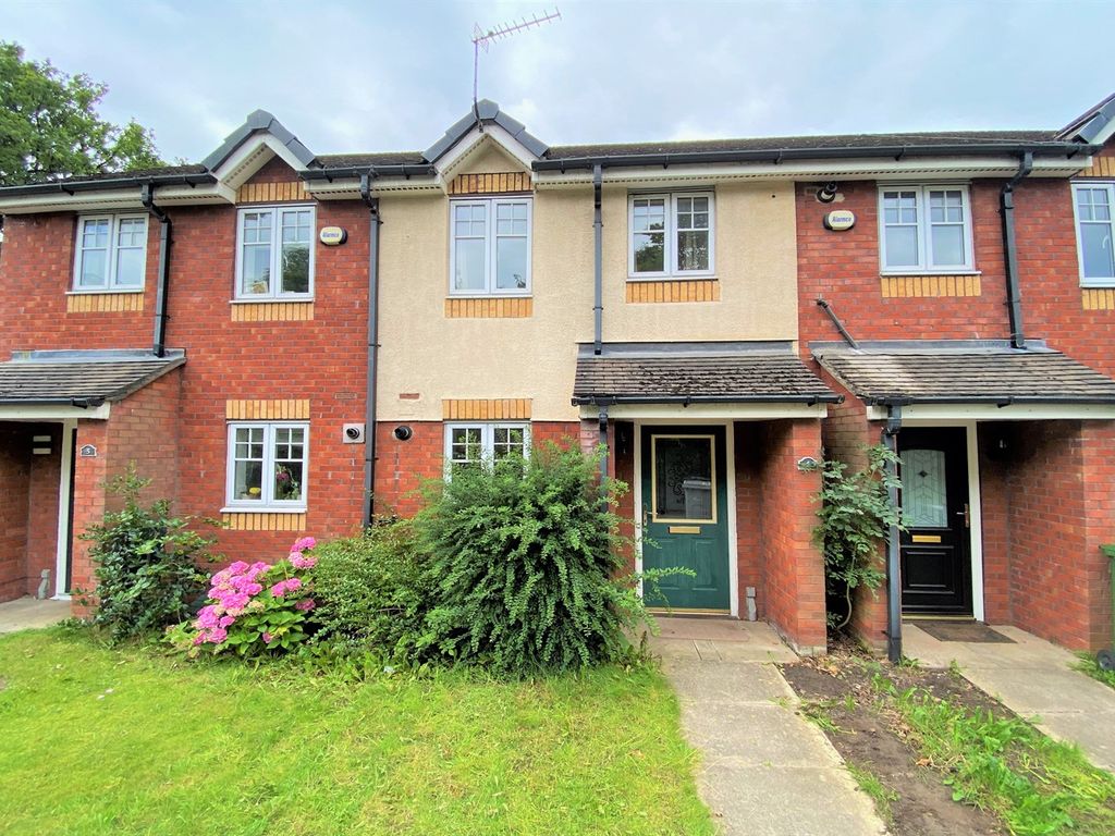 2 bed mews house for sale in Bleadale Close, Wilmslow SK9, £165,000