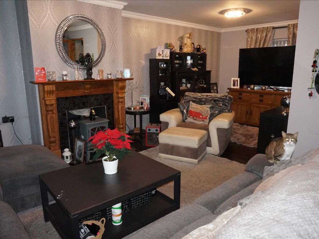 2 bed semi-detached house for sale in Is Y Llan, Llanddarog, Carmarthen SA32, £249,950