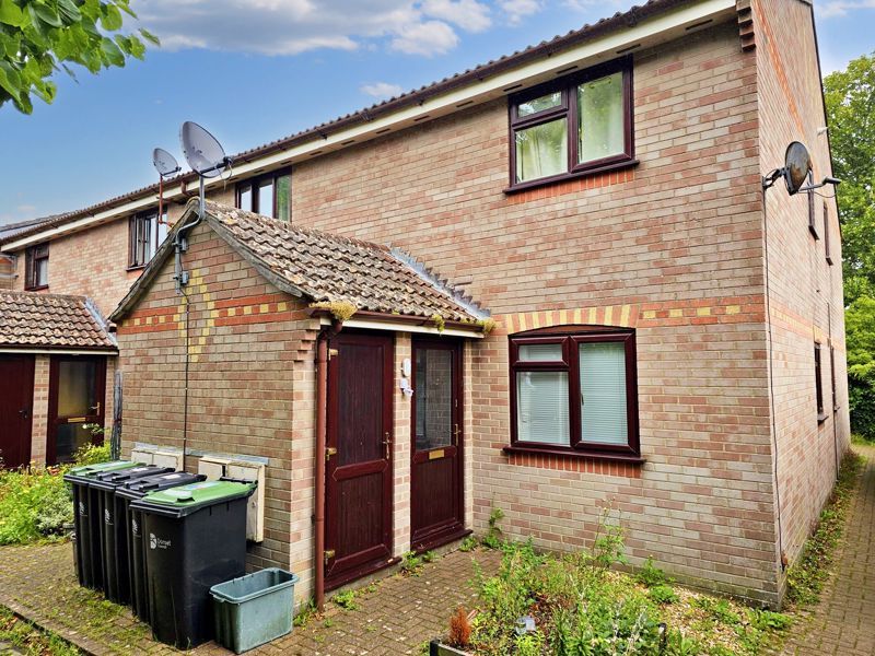 1 bed end terrace house for sale in Hawthorn Close, Dorchester DT1, £185,000