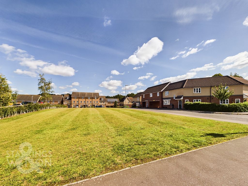1 bed flat for sale in Dr Torrens Way, New Costessey, Norwich NR5, £140,000