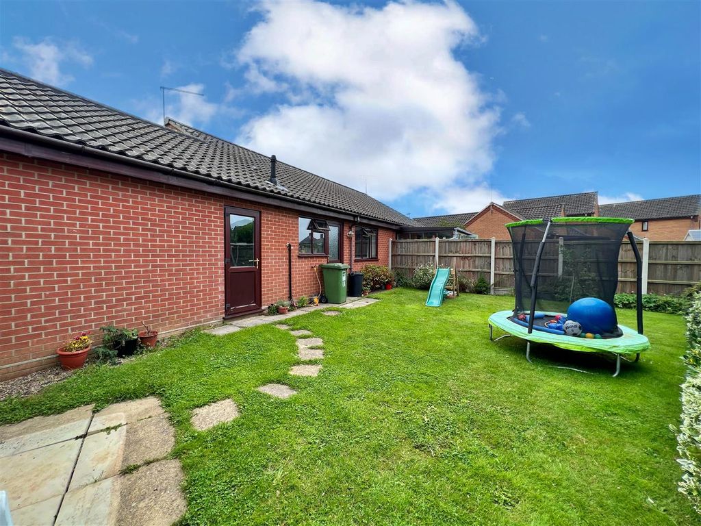 2 bed semi-detached bungalow for sale in Wood View, North Walsham NR28, £220,000