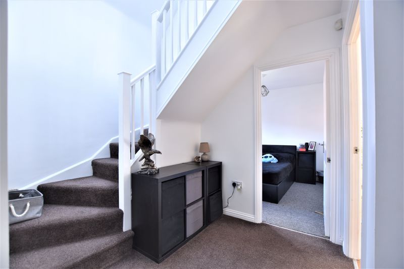 5 bed end terrace house for sale in Carnoustie Drive, Lincoln LN6, £280,000