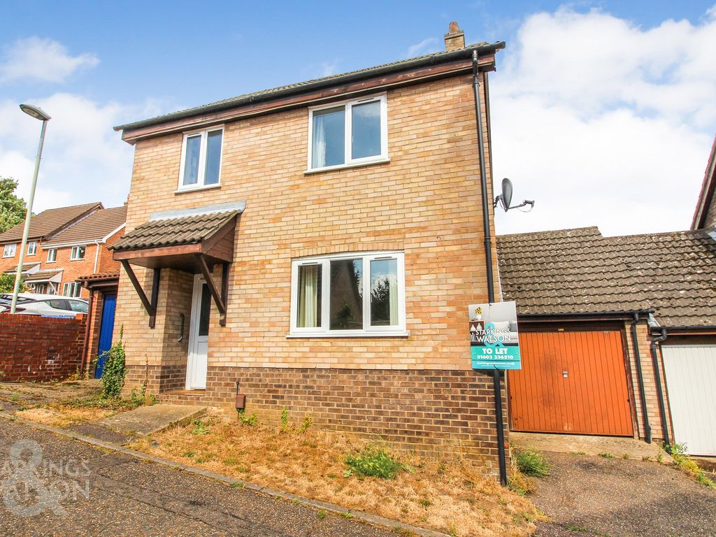 3 bed link-detached house for sale in Lindford Drive, Eaton, Norwich NR4, £300,000