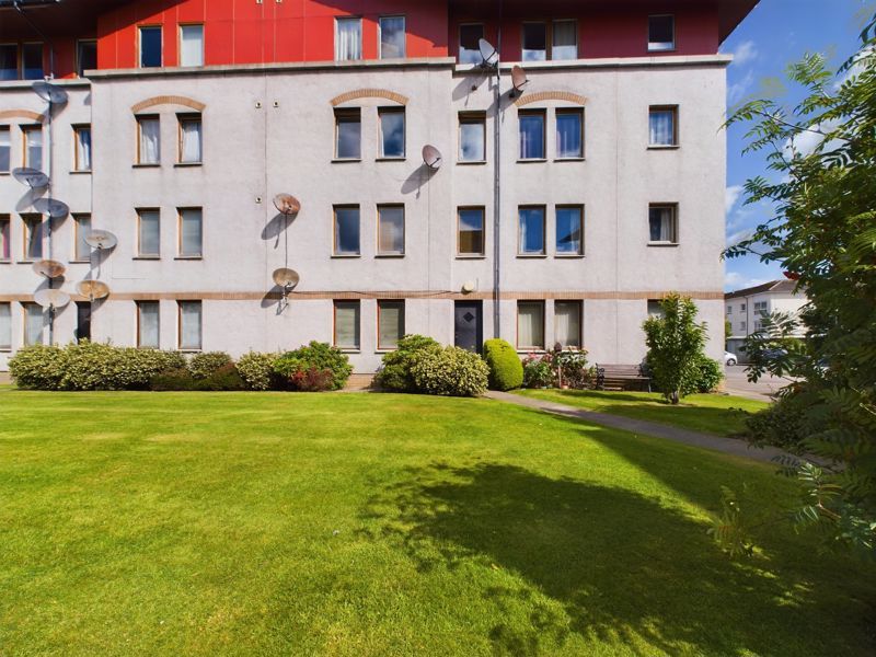 1 bed flat for sale in 66, Bloomfield Court, Aberdeen AB10, £80,000
