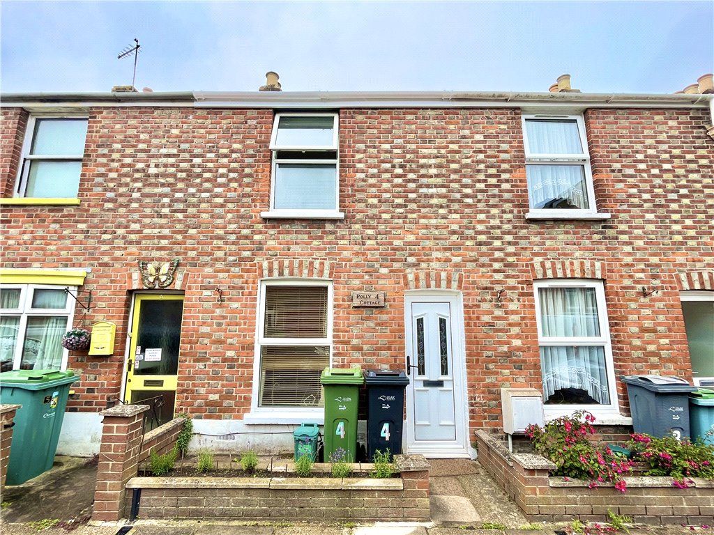 2 bed terraced house for sale in Clifford Street, Newport, Isle Of Wight PO30, £190,000