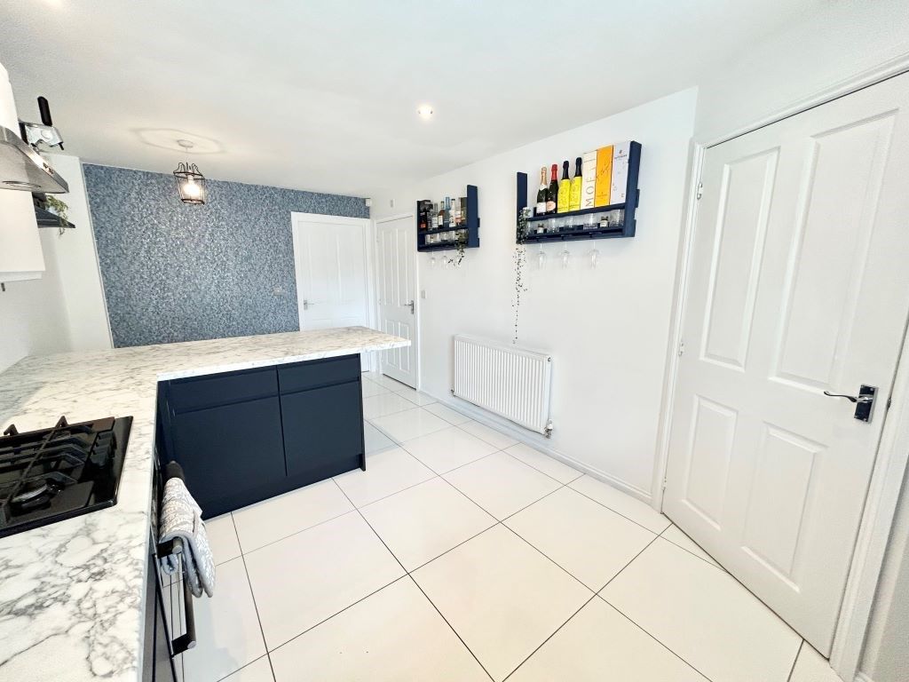 3 bed town house for sale in Fairlands Grove, Auckley, Doncaster DN9, £220,000