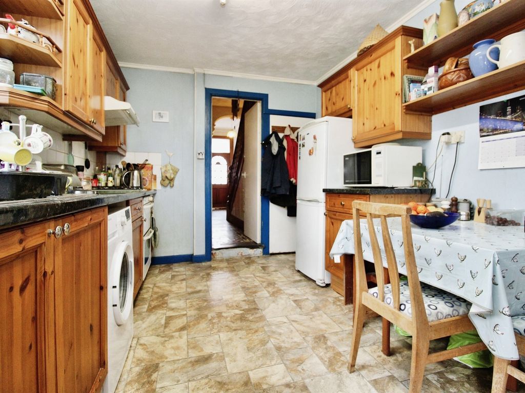 3 bed terraced house for sale in Craddock Street, Cardiff CF11, £245,000