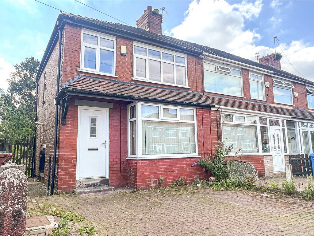 2 bed end terrace house for sale in Kingston Avenue, Chadderton, Oldham, Greater Manchester OL9, £130,000