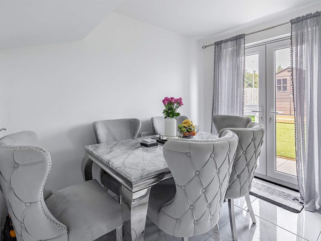 3 bed end terrace house for sale in Mcgregor Crescent, Whitburn, Bathgate EH47, £200,000