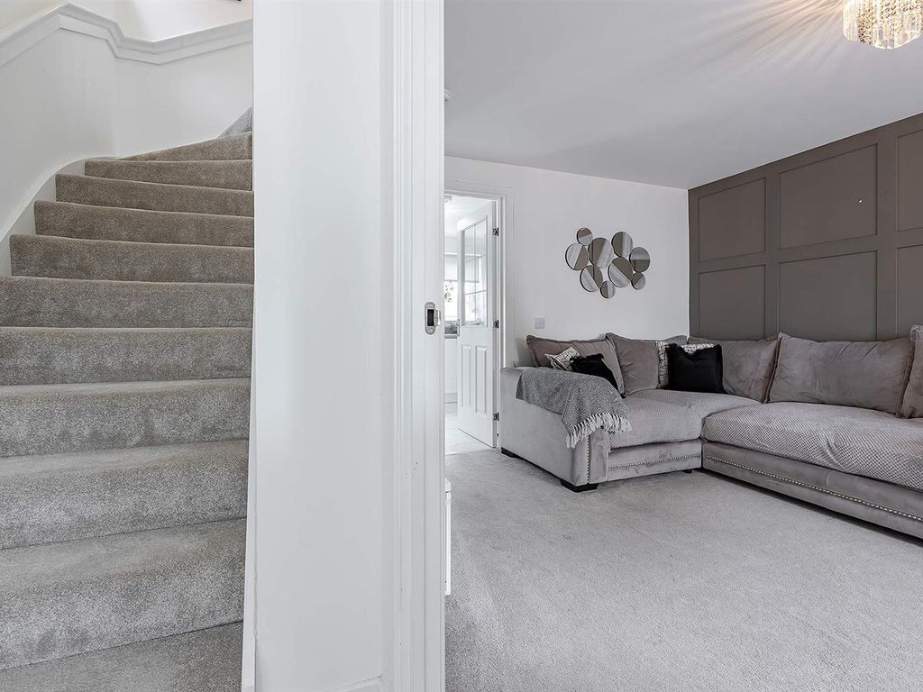 3 bed end terrace house for sale in Mcgregor Crescent, Whitburn, Bathgate EH47, £200,000