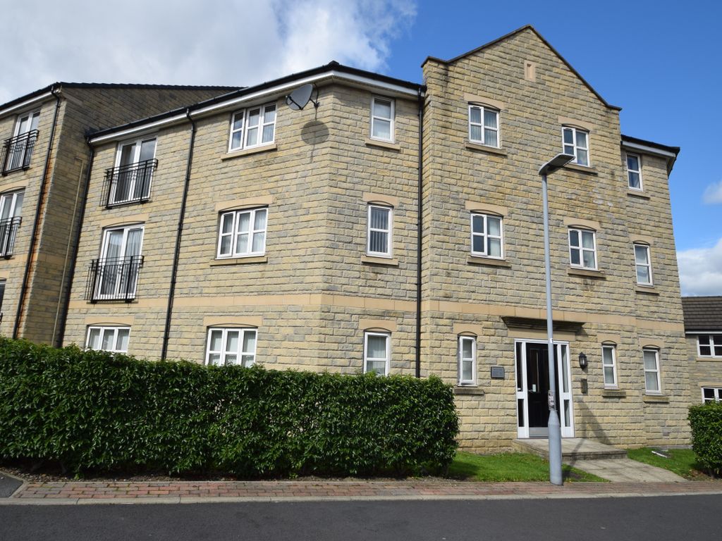 2 bed flat for sale in Flaxton Court, Laisterdyke, Bradford BD4, £85,000