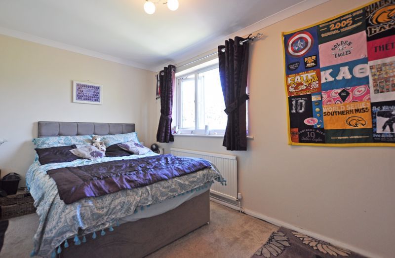 3 bed terraced house for sale in Llwyn Deri Close, Bassaleg, Newport NP10, £225,000