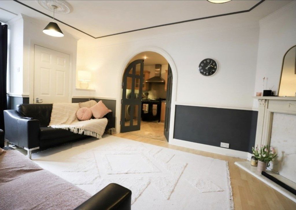 2 bed flat for sale in Durham Road, Sunderland SR2, £68,000
