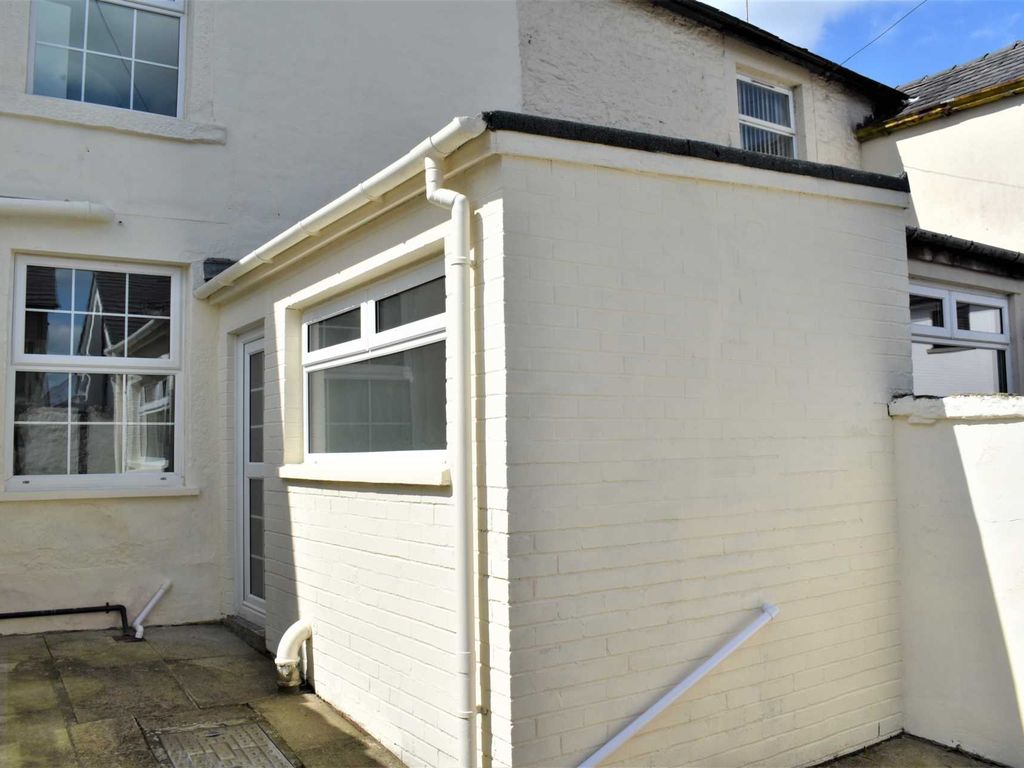 2 bed terraced house for sale in Waterfield Avenue, Darwen BB3, £138,000