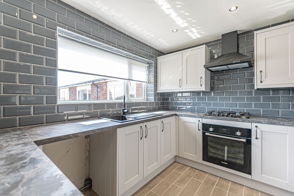 2 bed flat for sale in The Serpentine South, Blundellsands, Liverpool L23, £210,000