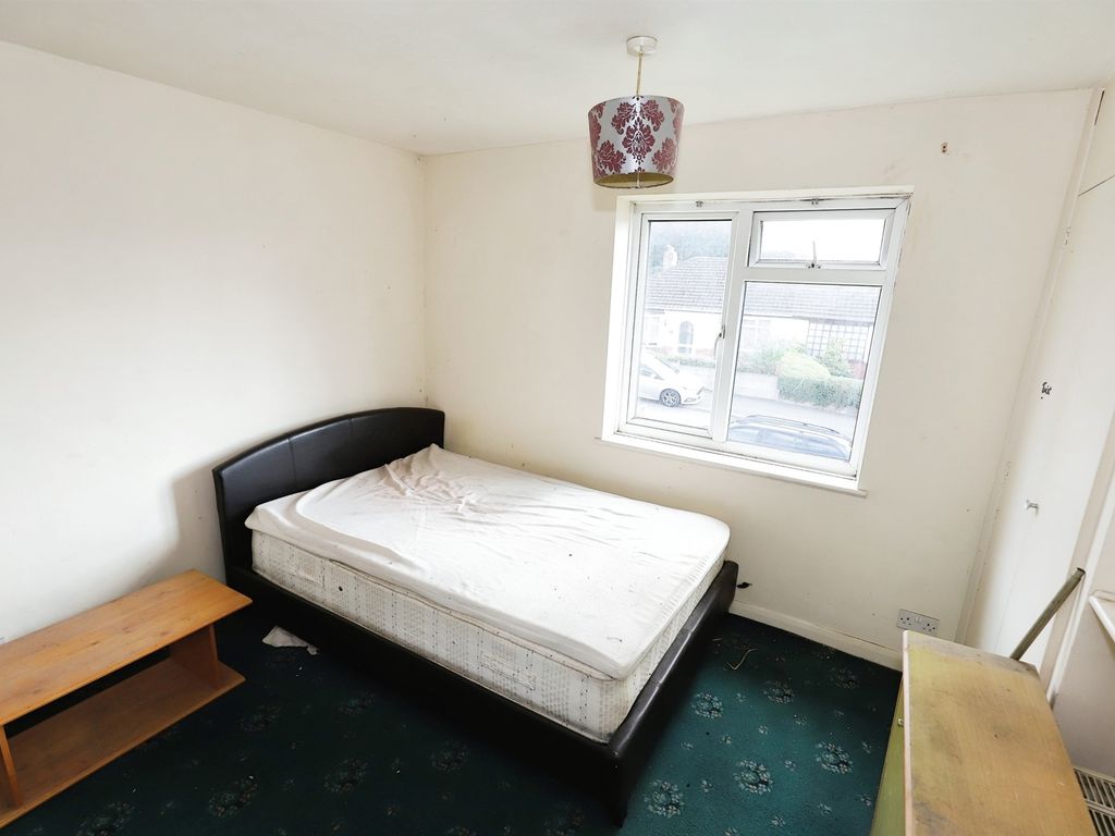 1 bed flat for sale in Rounds Road, Coseley, Bilston WV14, £65,000