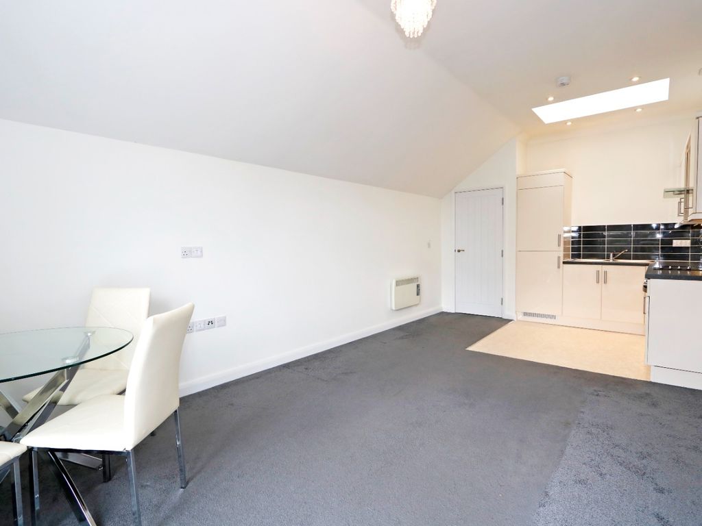 1 bed flat for sale in High Gate Lodge, High Road, Benfleet, Essex SS7, £220,000