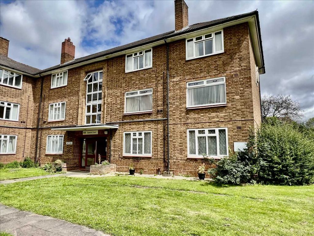 2 bed flat for sale in Queens Court, Fallings Park, Wolverhampton WV10, £97,995