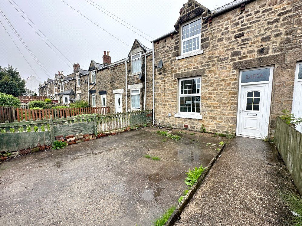 2 bed terraced house for sale in Old Blackett Street, Catchgate DH9, £79,995