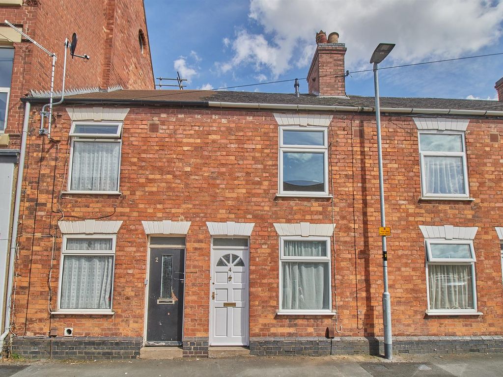 2 bed terraced house for sale in Hill Street, Hinckley LE10, £150,000