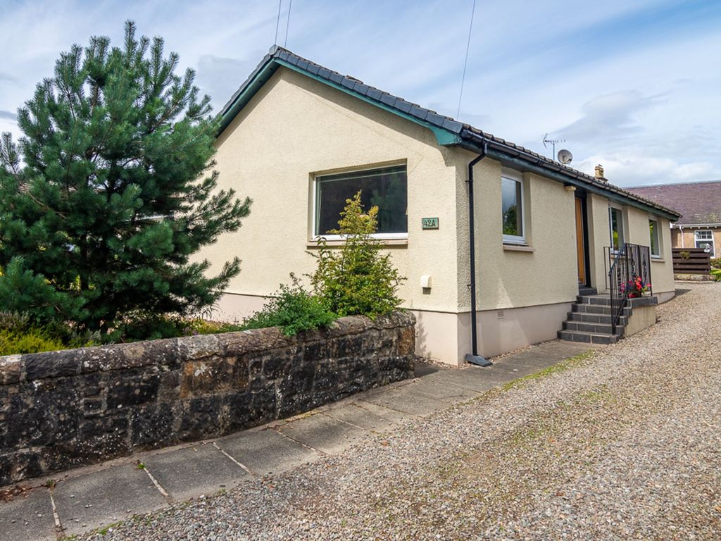 3 bed detached bungalow for sale in Torbrex Road, Stirling FK7, £275,000