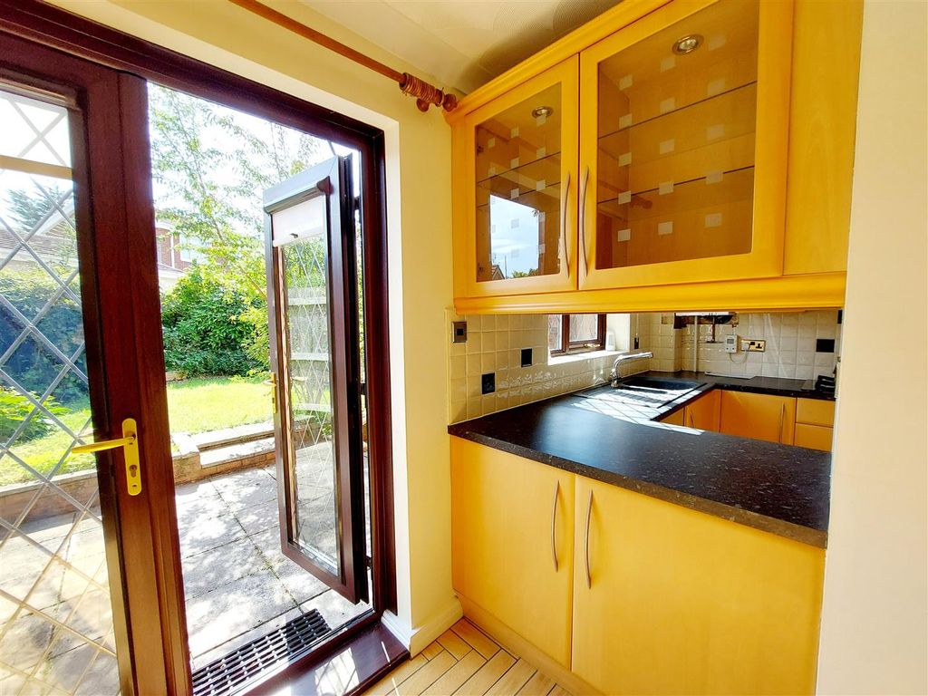 3 bed terraced house for sale in Llys Gwyn Faen, Gorseinon, Swansea SA4, £180,000