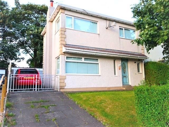 3 bed property for sale in Carrbottom Road, Bradford BD5, £152,500