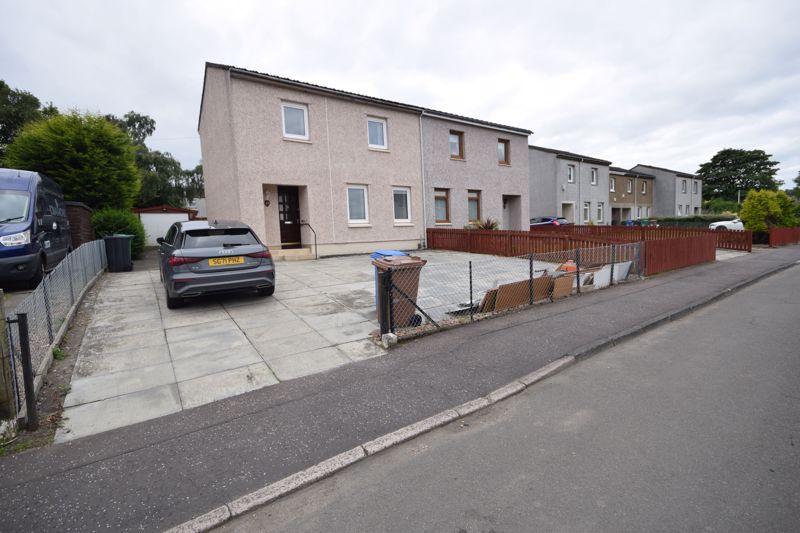 3 bed property for sale in Pentland Place, Kirkcaldy KY2, £100,000