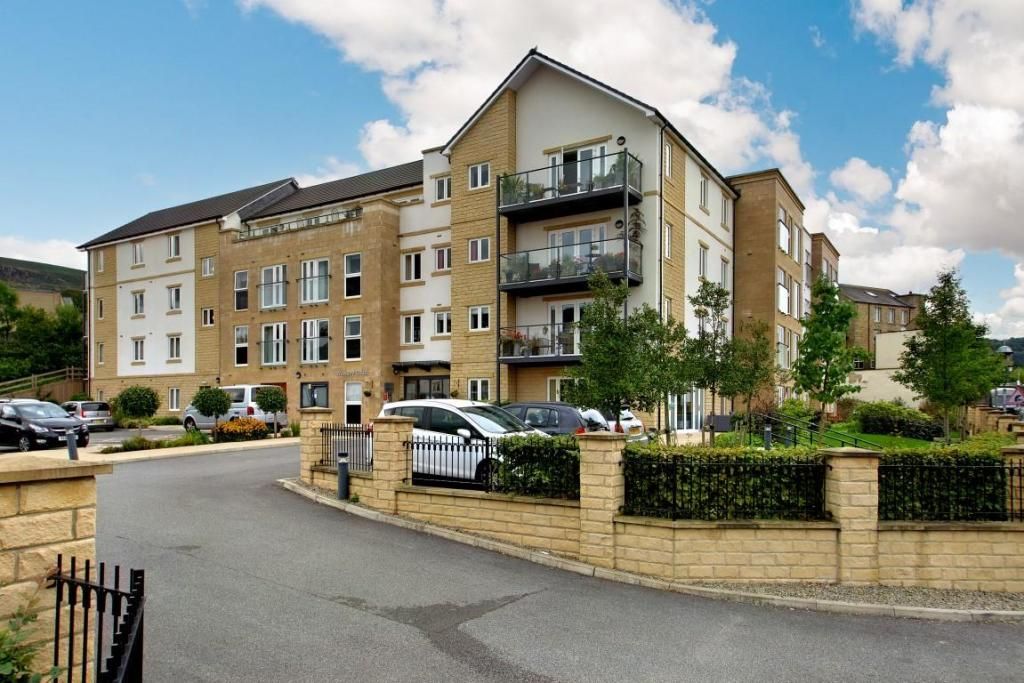 1 bed flat for sale in Railway Road, Ilkley LS29, £230,000