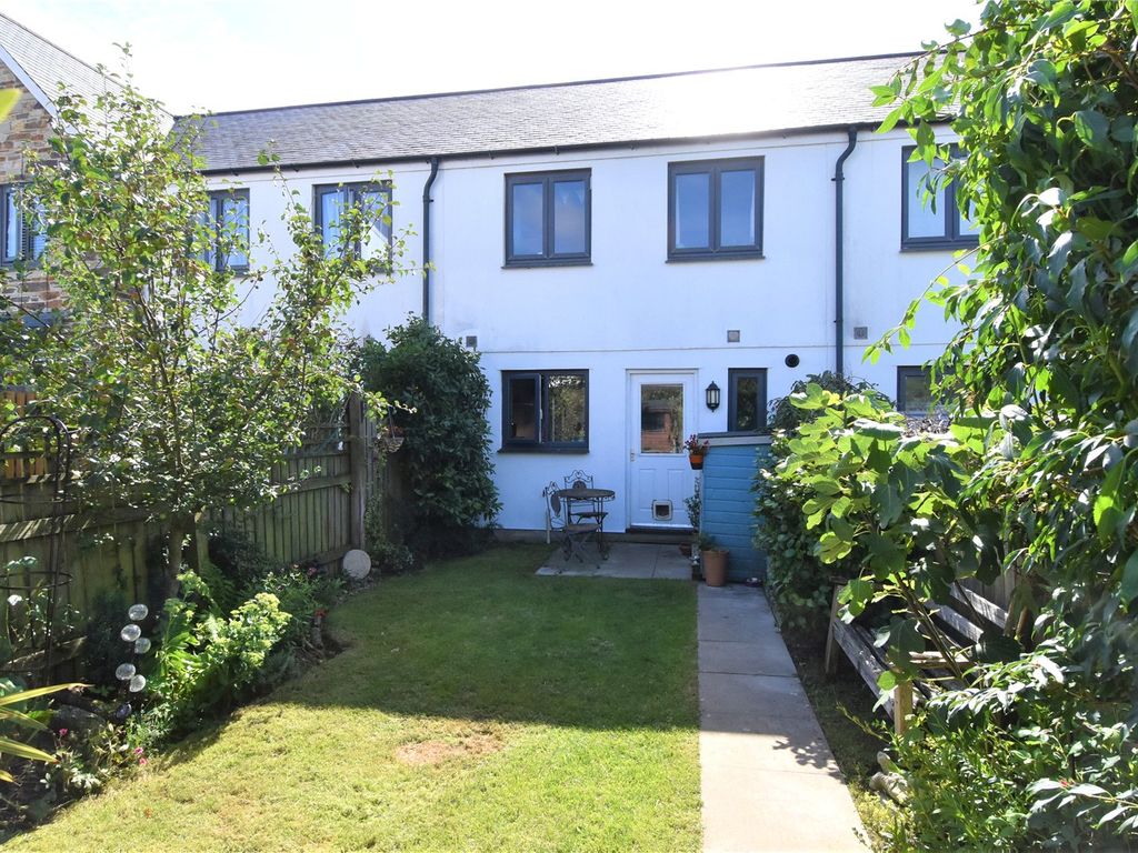 3 bed terraced house for sale in Pattern Close, Charlestown PL25, £280,000