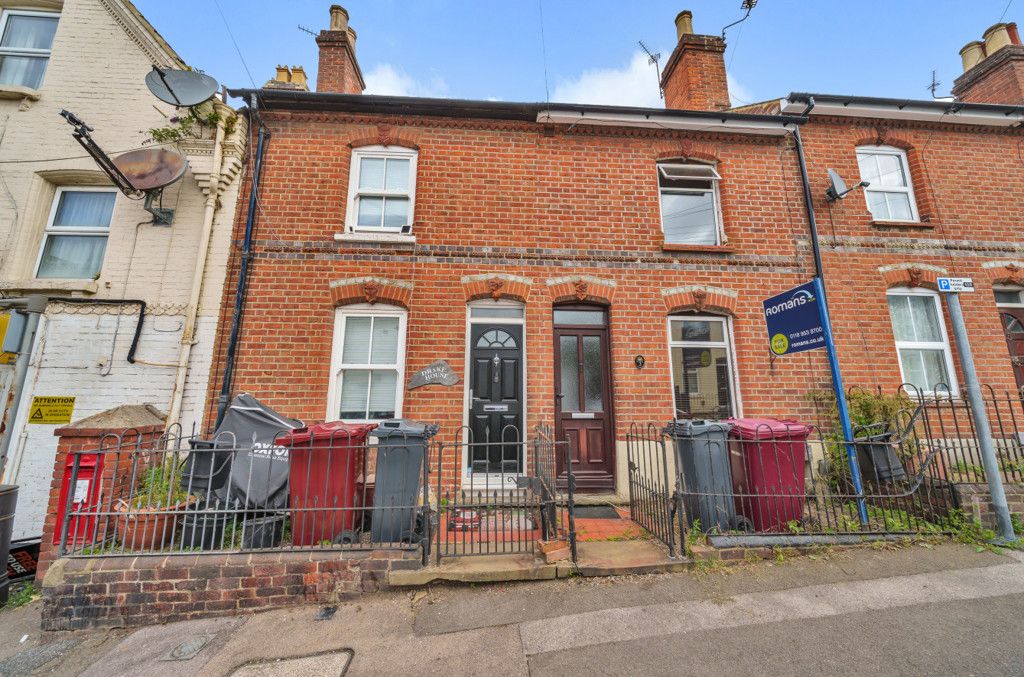 2 bed terraced house for sale in Francis Street, Reading, Berkshire RG1, £290,000