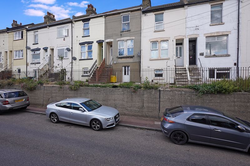 2 bed terraced house for sale in Upper Luton Road, Chatham ME5, £195,000