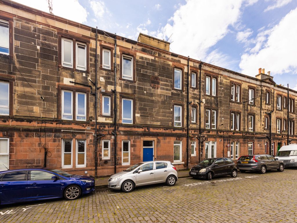 1 bed flat for sale in 18/3 Edina Place, Edinburgh EH7, £170,000